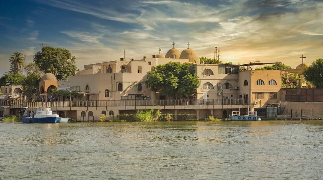 أصولٌ غاصت في التاريخ، وامتدّت في الأبدية